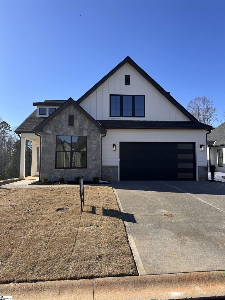 Riley Trace, Greenville community