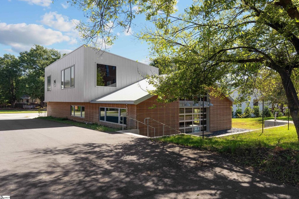 Abney Mills, Greenville community