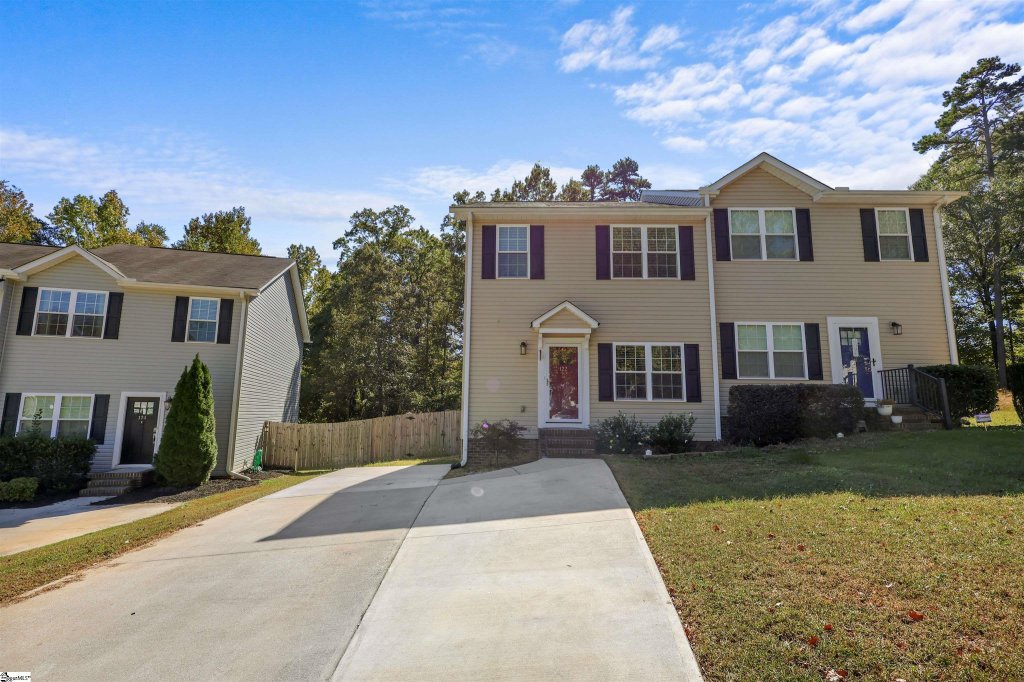 122 Village Court