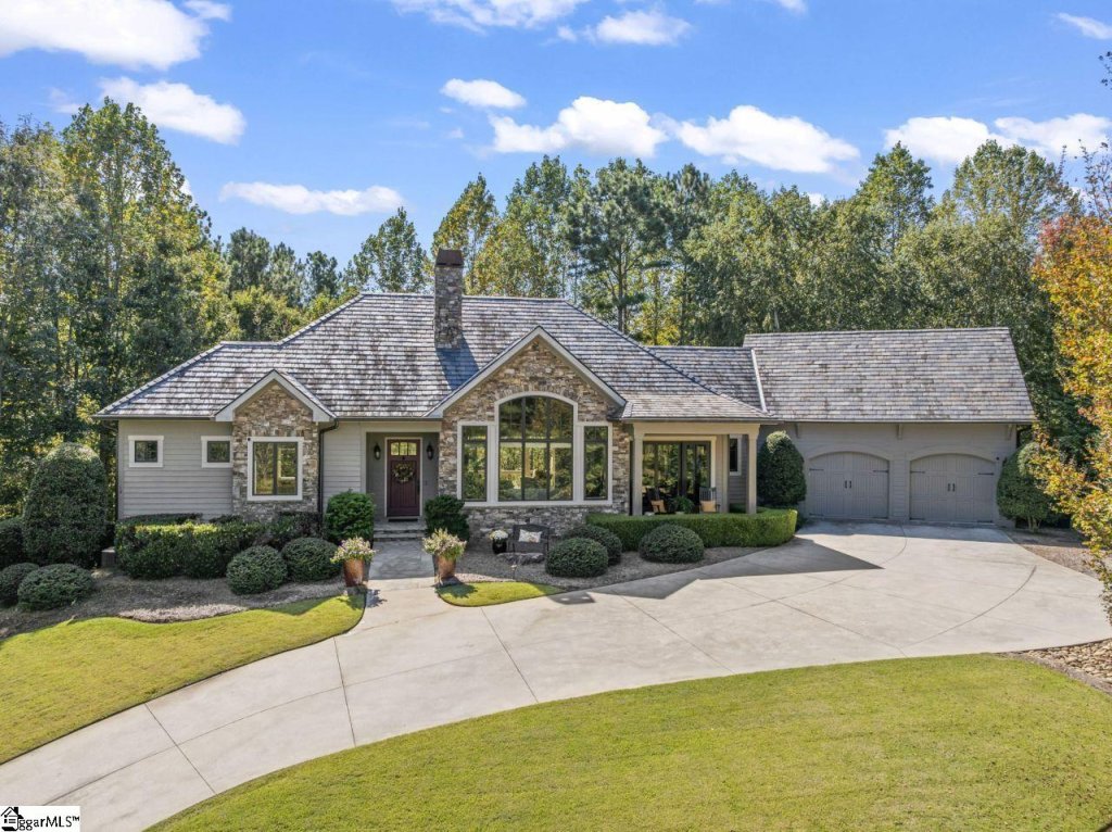 120 Golden Bear Drive
