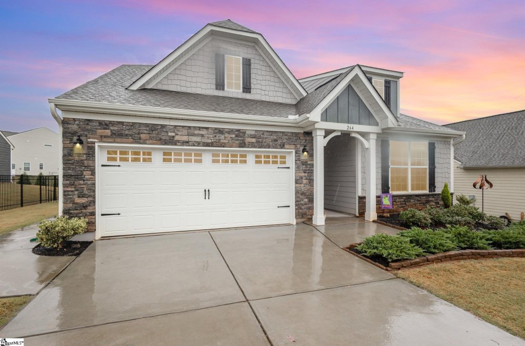 Lakeside @ Blue Ridge Plantation, Taylors community