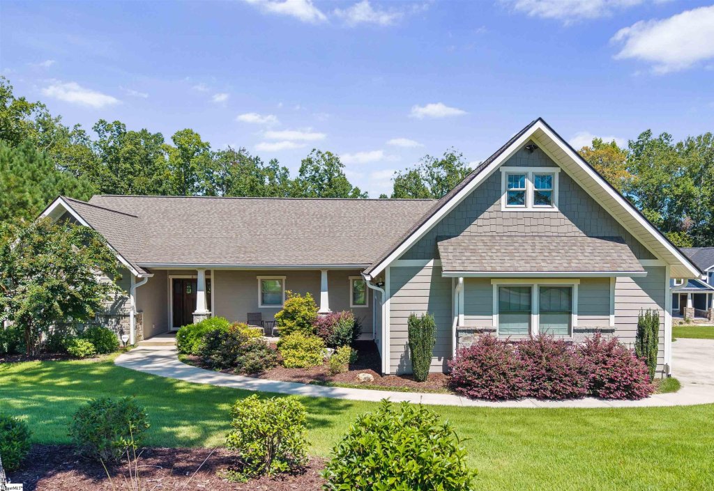5 Maxfli Court