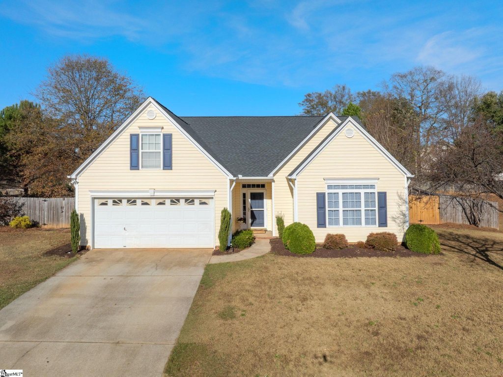 102 Goldenrain Way