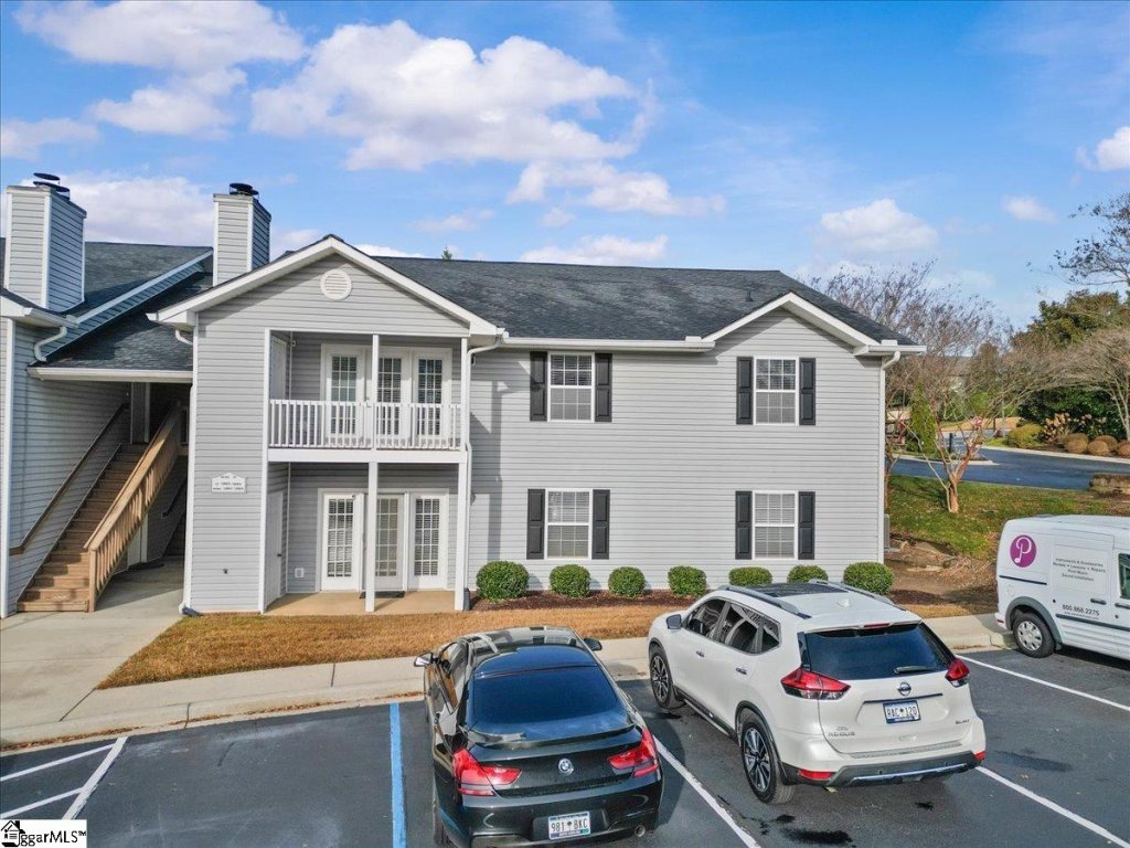 1004 Pelham Square Way