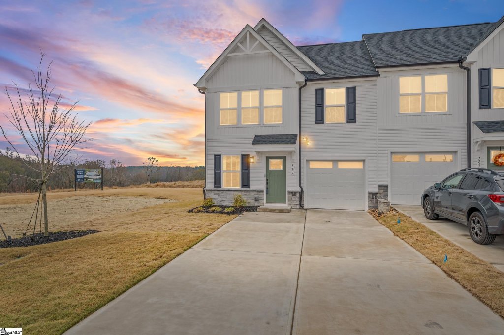 Everly Villas, Spartanburg community