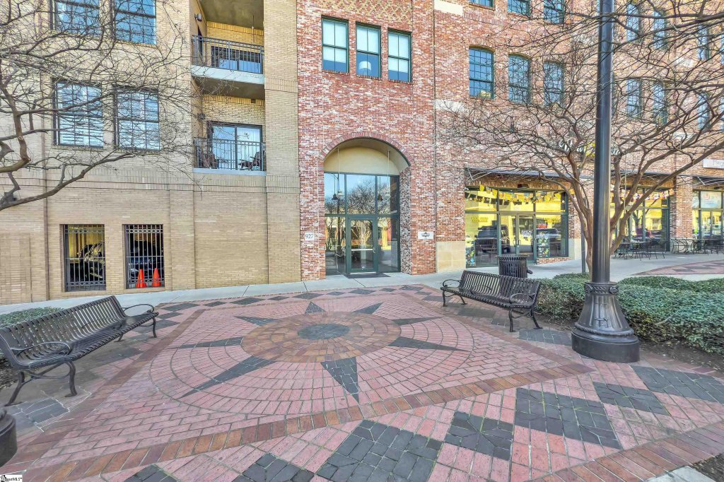 927 S Main Street ##309