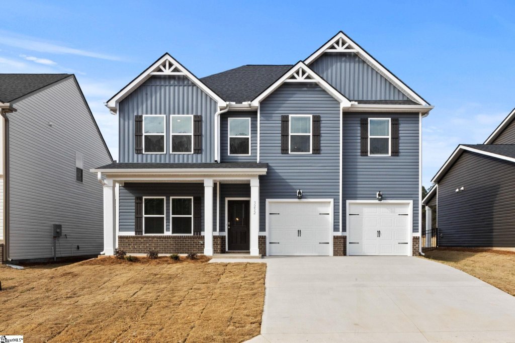 Ravencrest, Roebuck community