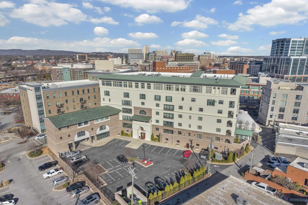 121 Rhett Street #503