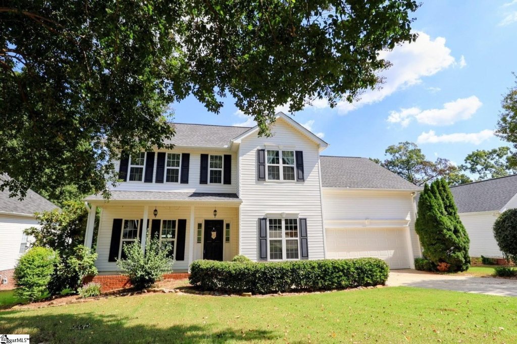 11 Hickory Hollow Court