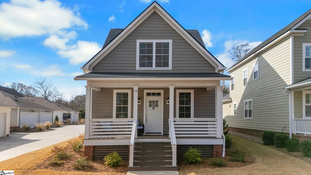 Love Estates, Travelers Rest community