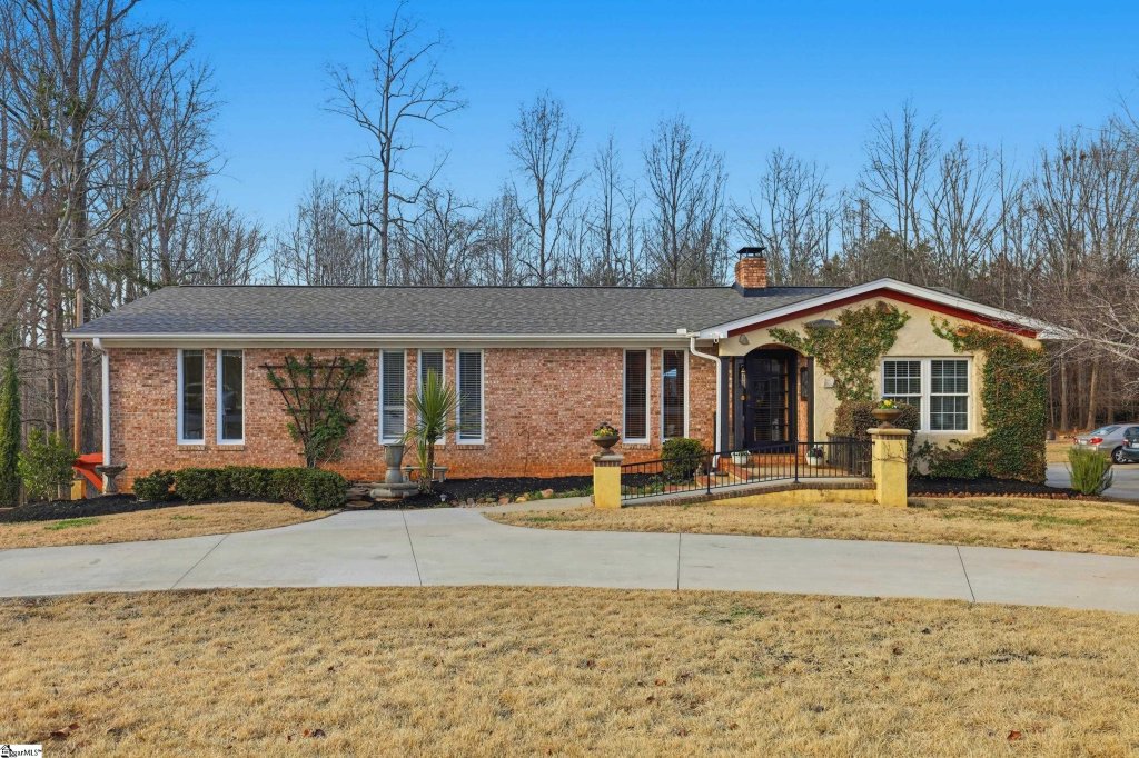 108 Eastcliffe Way