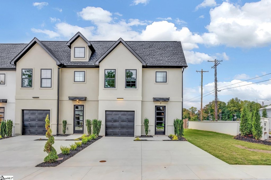 2 Taverly Drive