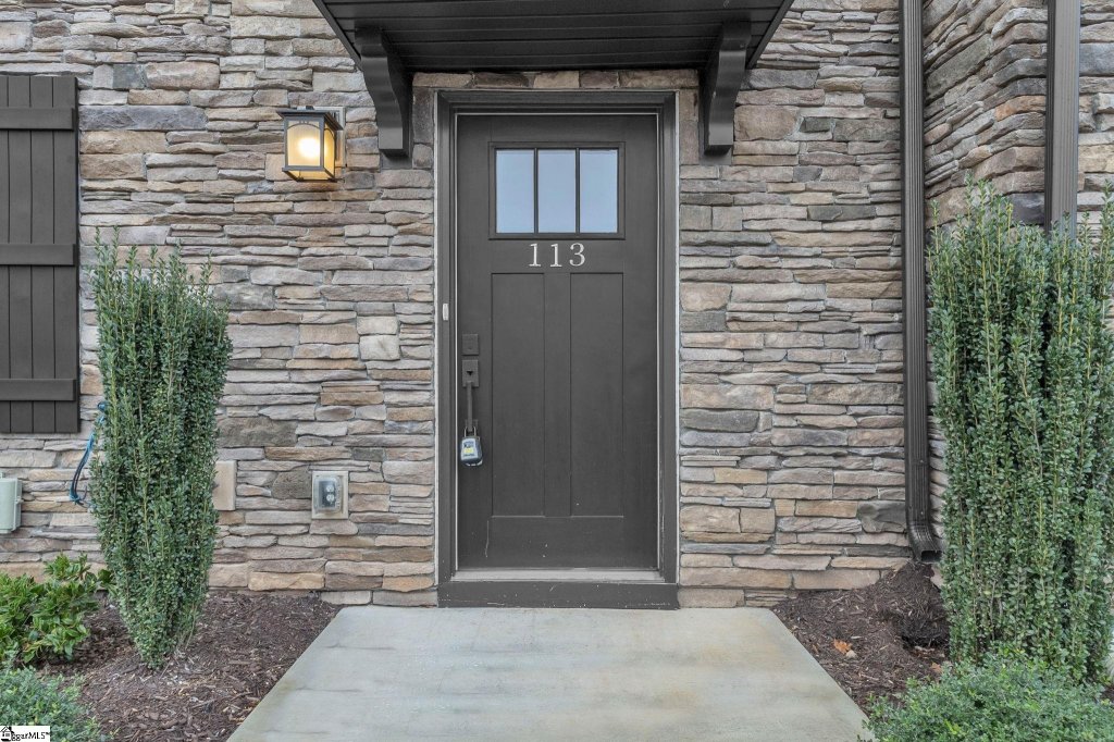 Laurel Creek Reserve, Greenville community