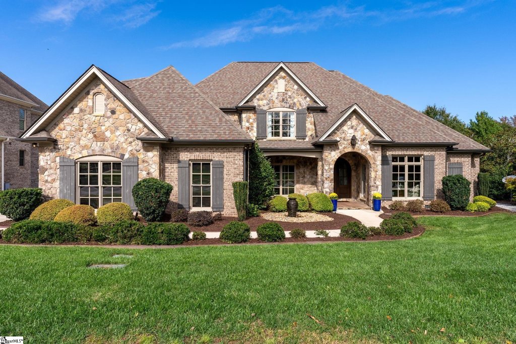 Claremont, Greenville community