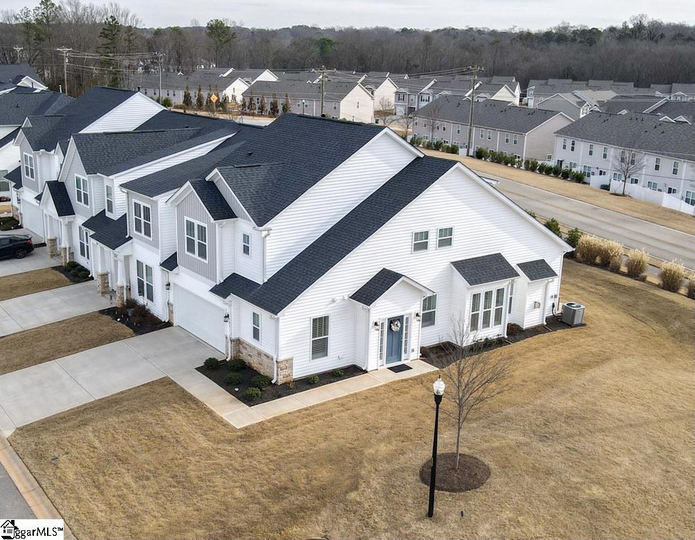 1621 Chelmsford Court