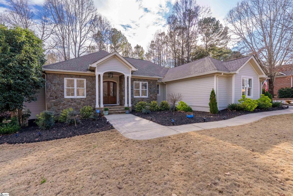 125 E Waterford Drive