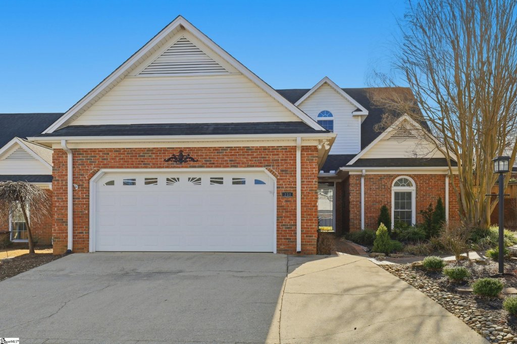 231 Greenview Circle