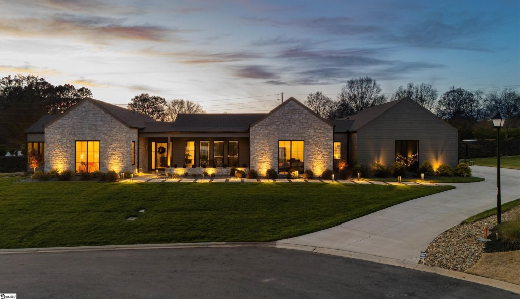 313 Waterford Fall Way