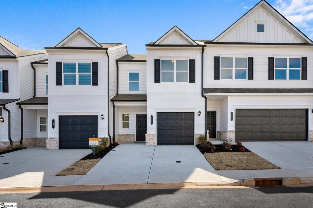 11 Lone Cypress Street