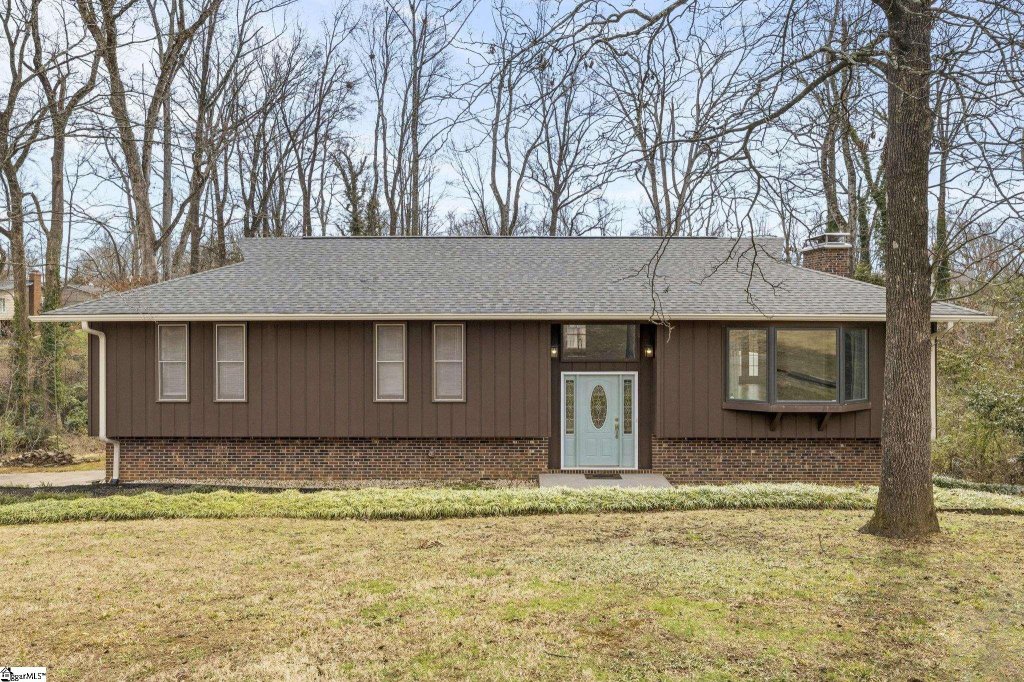 7 Balmoral Court