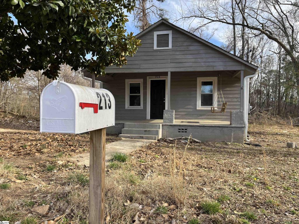 Pine Ridge, Woodruff community