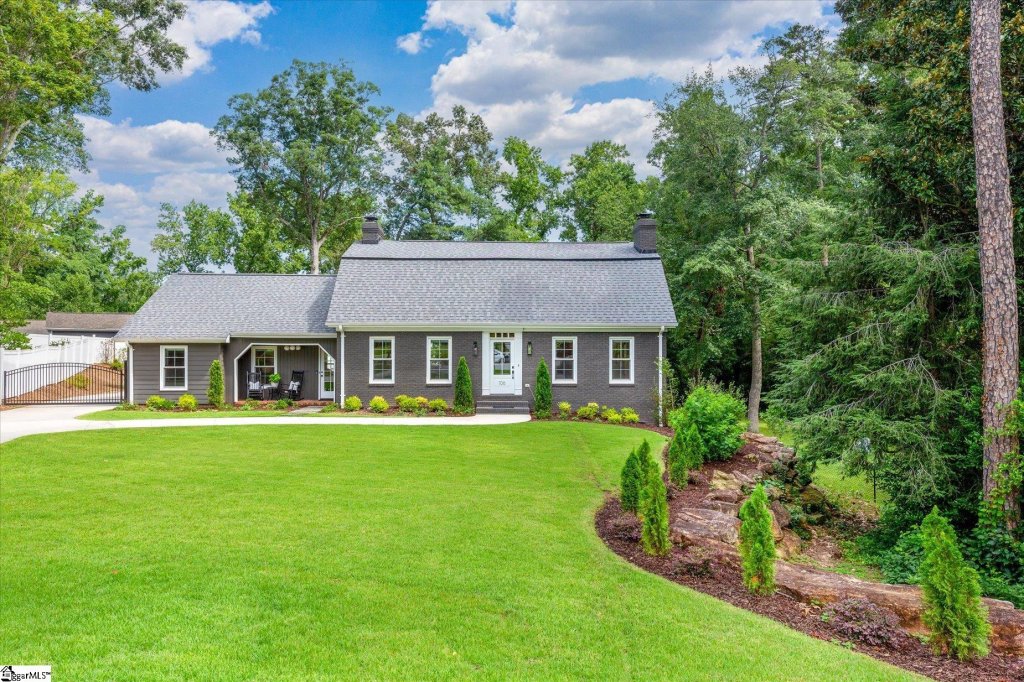 Wildaire, Greenville community