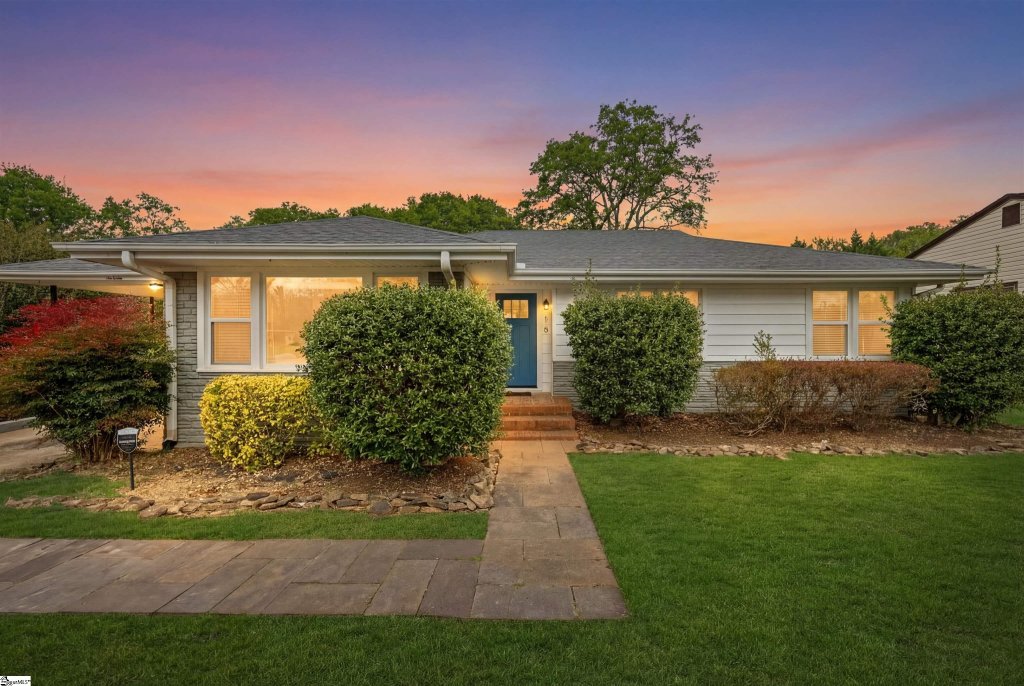 16 Sir Abbott Street