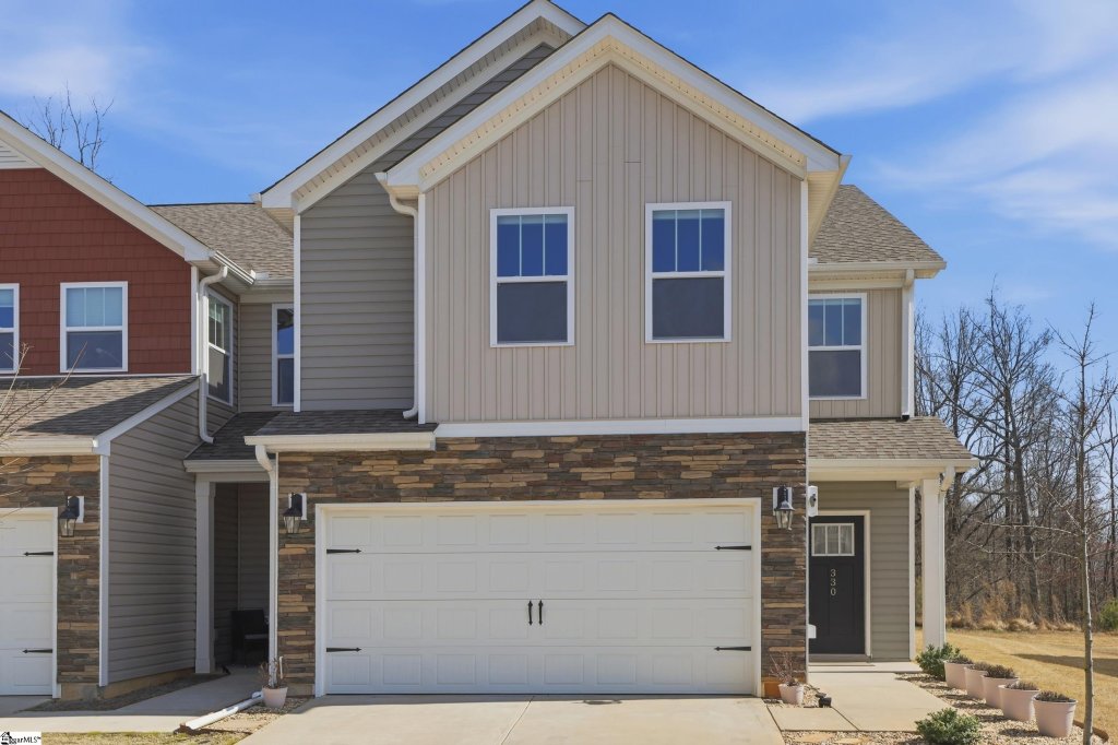 Fern Hollow, Greenville community