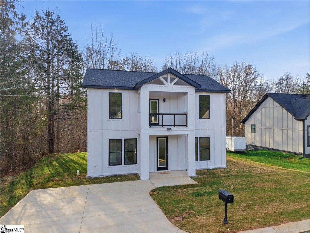 104 Backwater Way