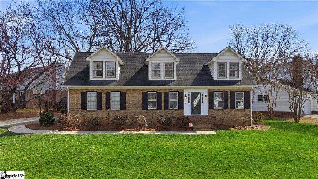 Devenger Place, Greer community