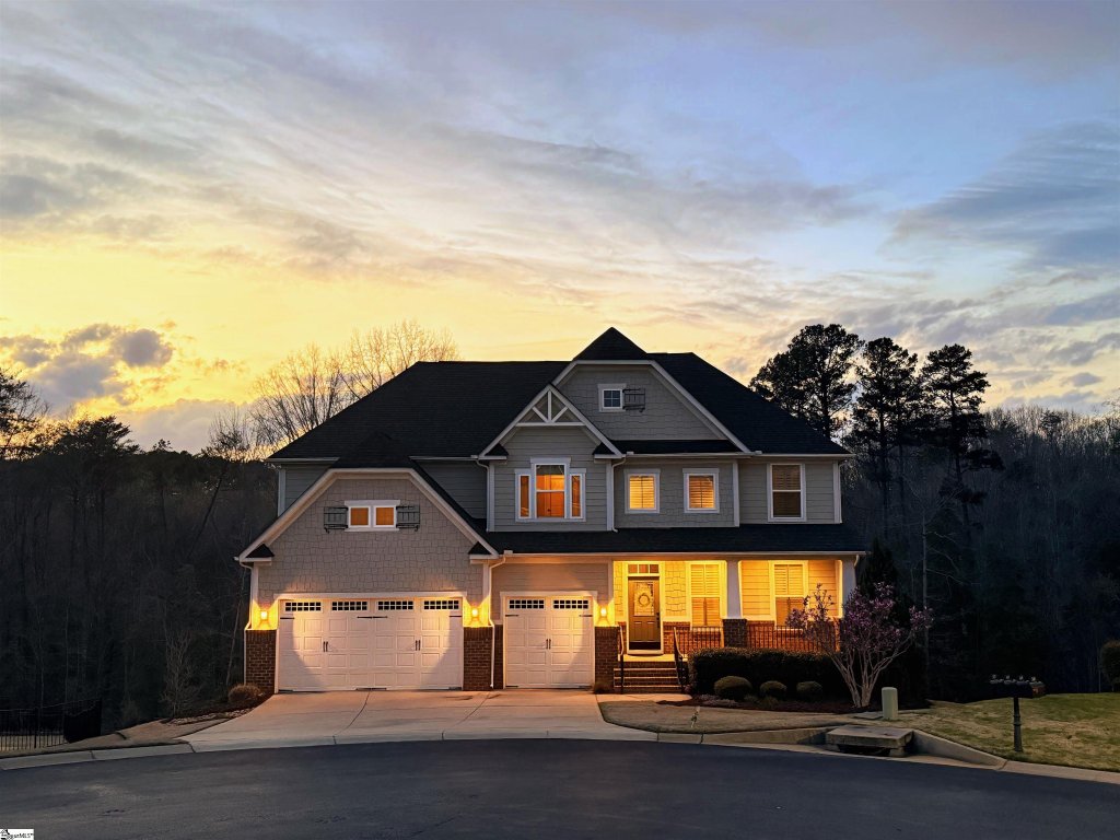 Brookwood Estates, Duncan community