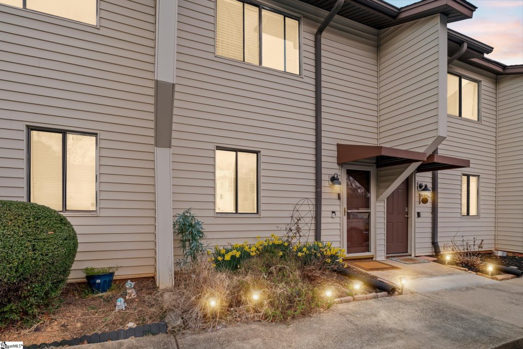 Mountain Trace Townhomes, Taylors community