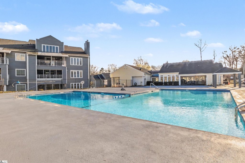 1506 Northlake Drive #15F