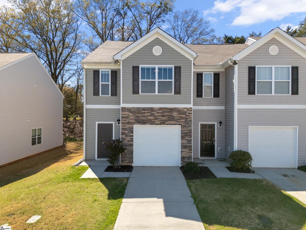 Brushy Creek Townes, Greer community