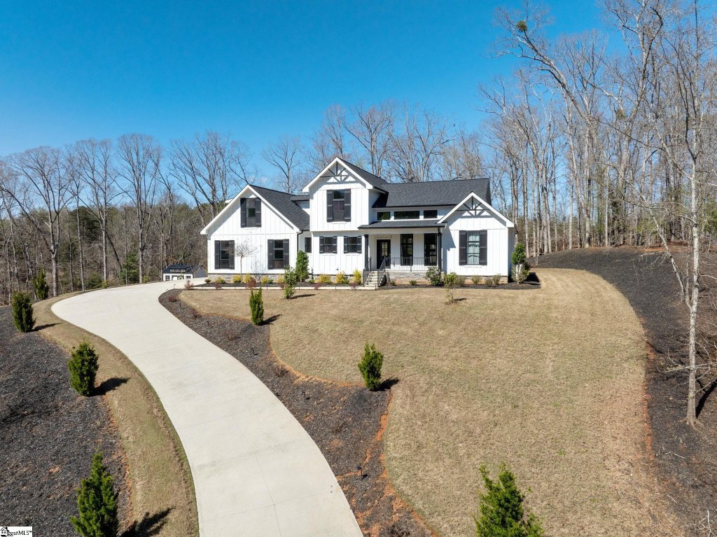 Royal Oak Shores, Anderson community