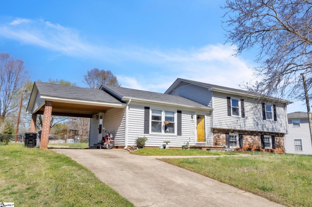 Bellingham, Simpsonville community