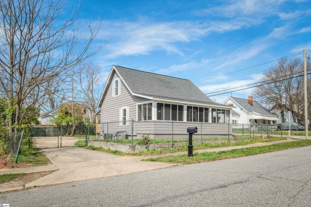 Dunean Mills, Greenville community