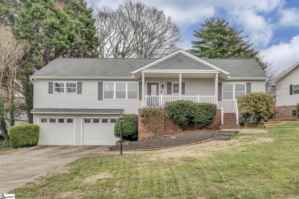 Wellington Green, Greenville community