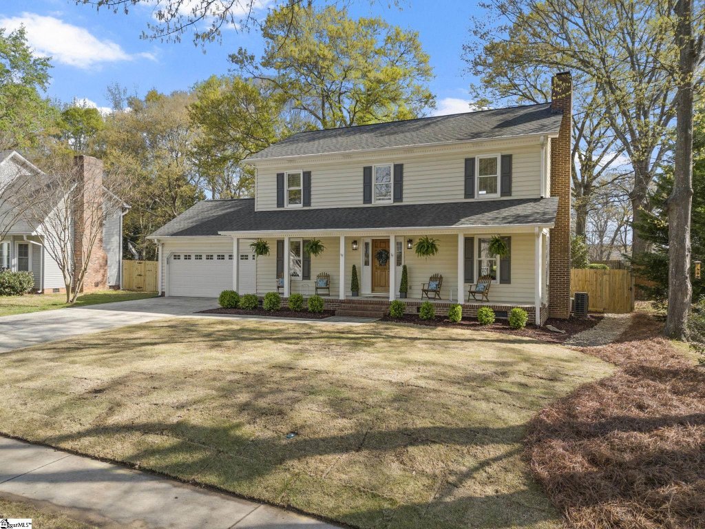 Ashley Oaks, Taylors community