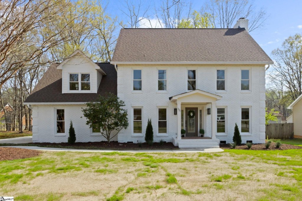 Hunters Woods, Simpsonville community