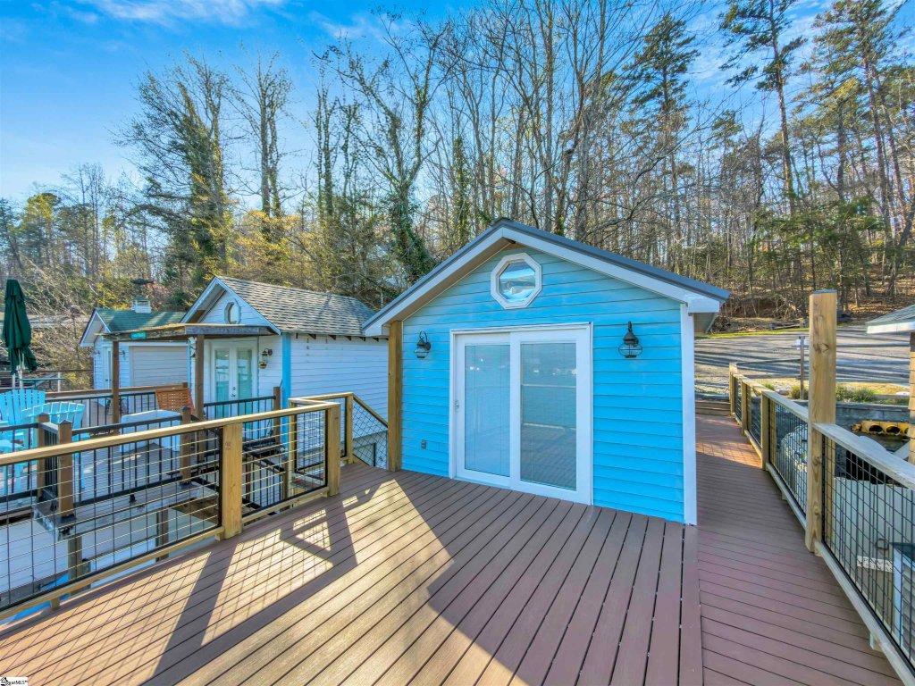 1700 W Lakeshore Drive