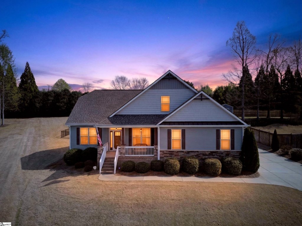 Amber Oaks, Greer community