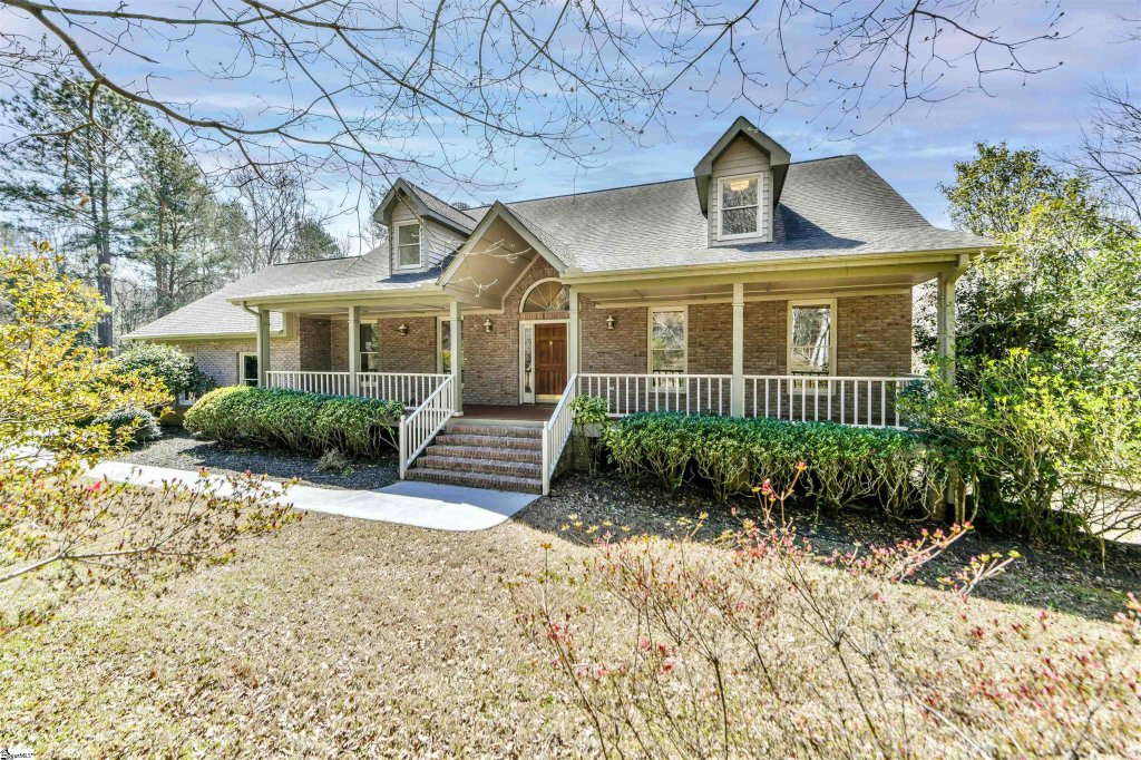 Harrison Hills, Simpsonville community