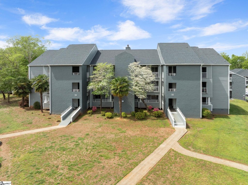 1511 Northlake Drive