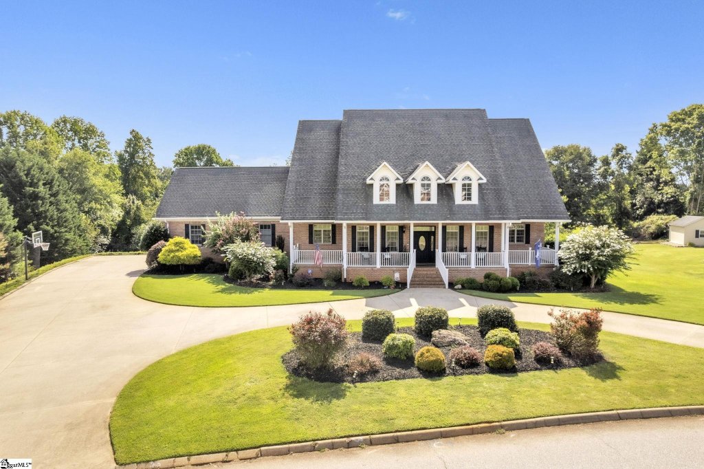 Silver Ridge, Greer community