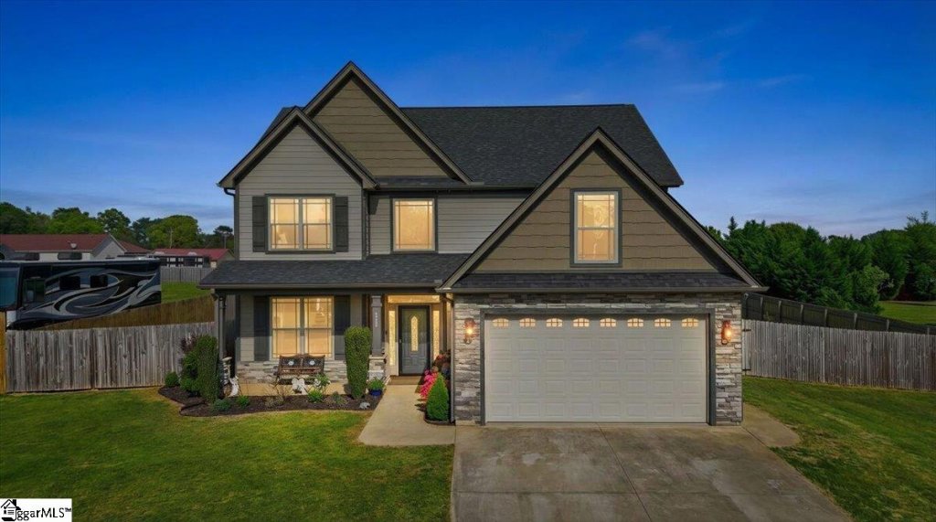 Creekside Farms, Duncan community