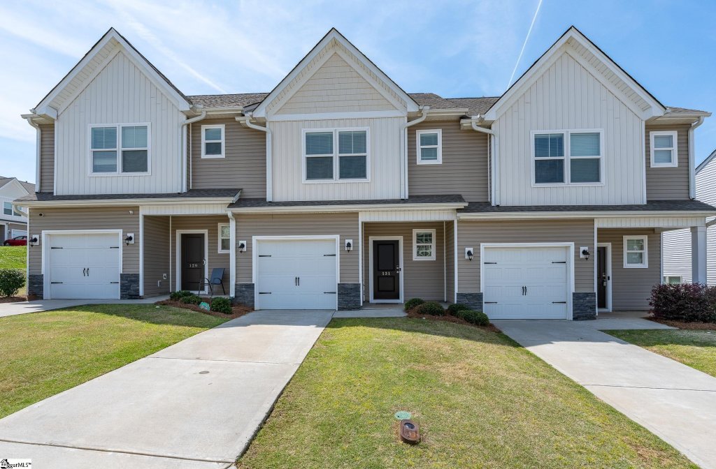131 Clingstone Trail
