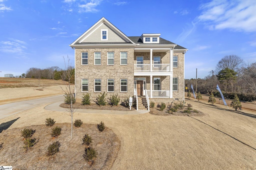 Parris Meadows, Chesnee community