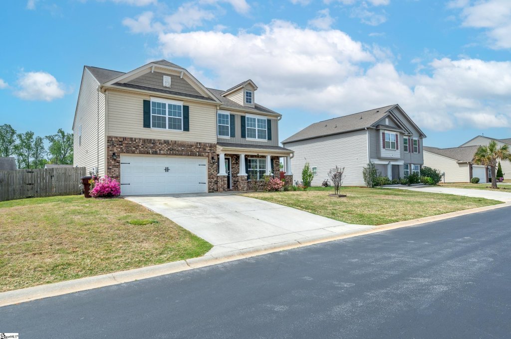 611 Willow Bank Landing