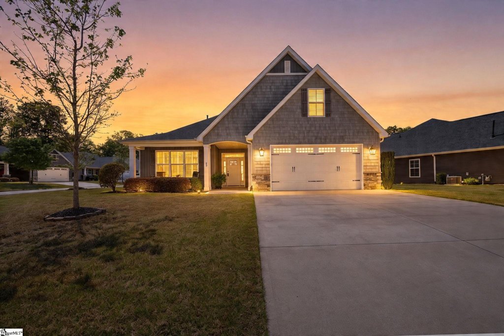 23 Golden Apple Trail